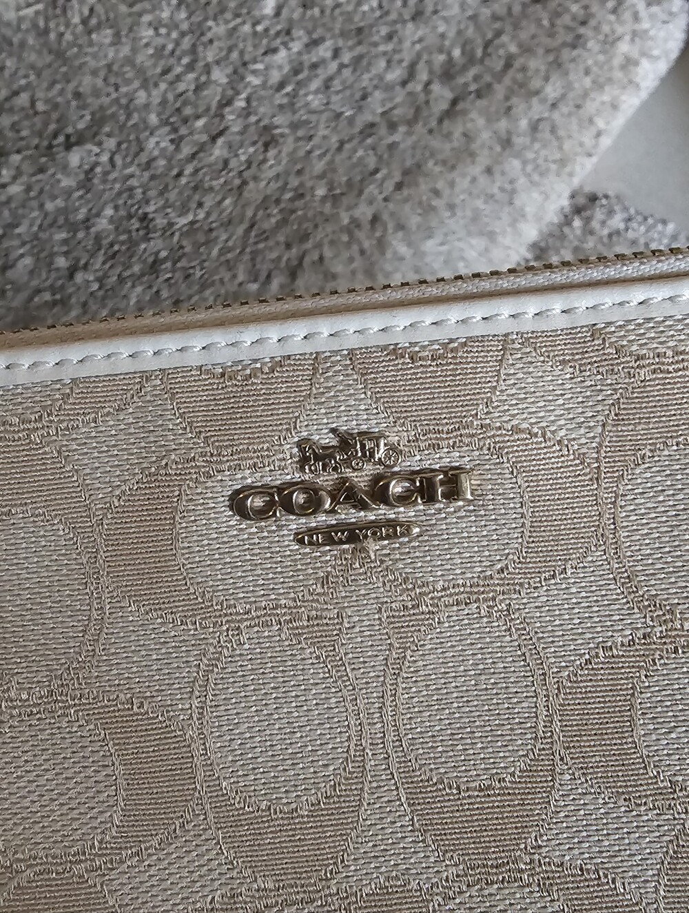 Coach Cream Signature Canvas Wristlet - Picture 2 of 7